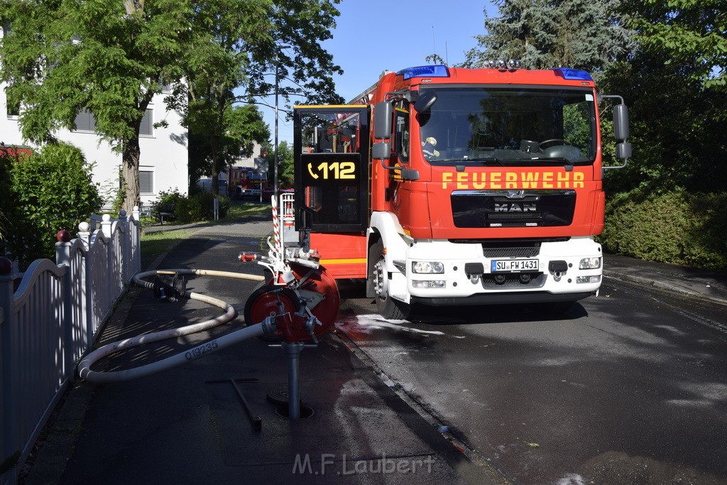 Grossfeuer Einfamilienhaus Siegburg Muehlengrabenstr P1309.JPG - Miklos Laubert